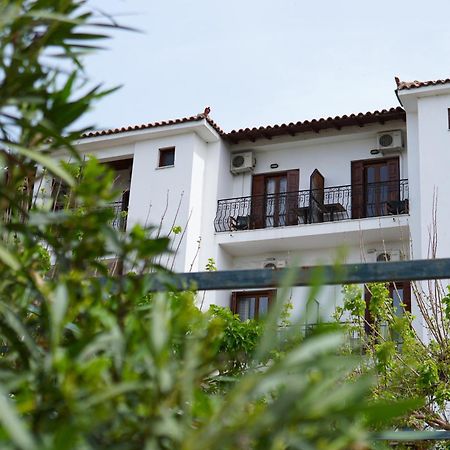 Hotel Defkalion Alli Meria Exteriör bild