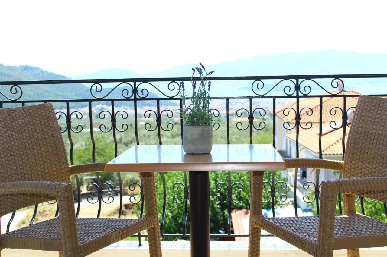 Hotel Defkalion Alli Meria Exteriör bild