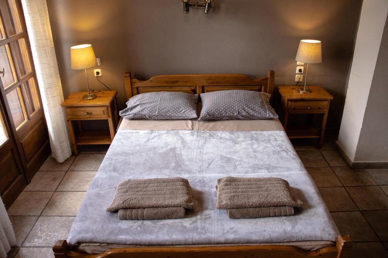 Hotel Defkalion Alli Meria Exteriör bild