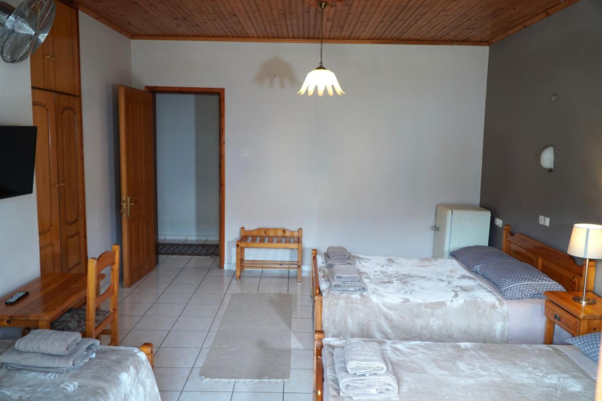 Hotel Defkalion Alli Meria Exteriör bild