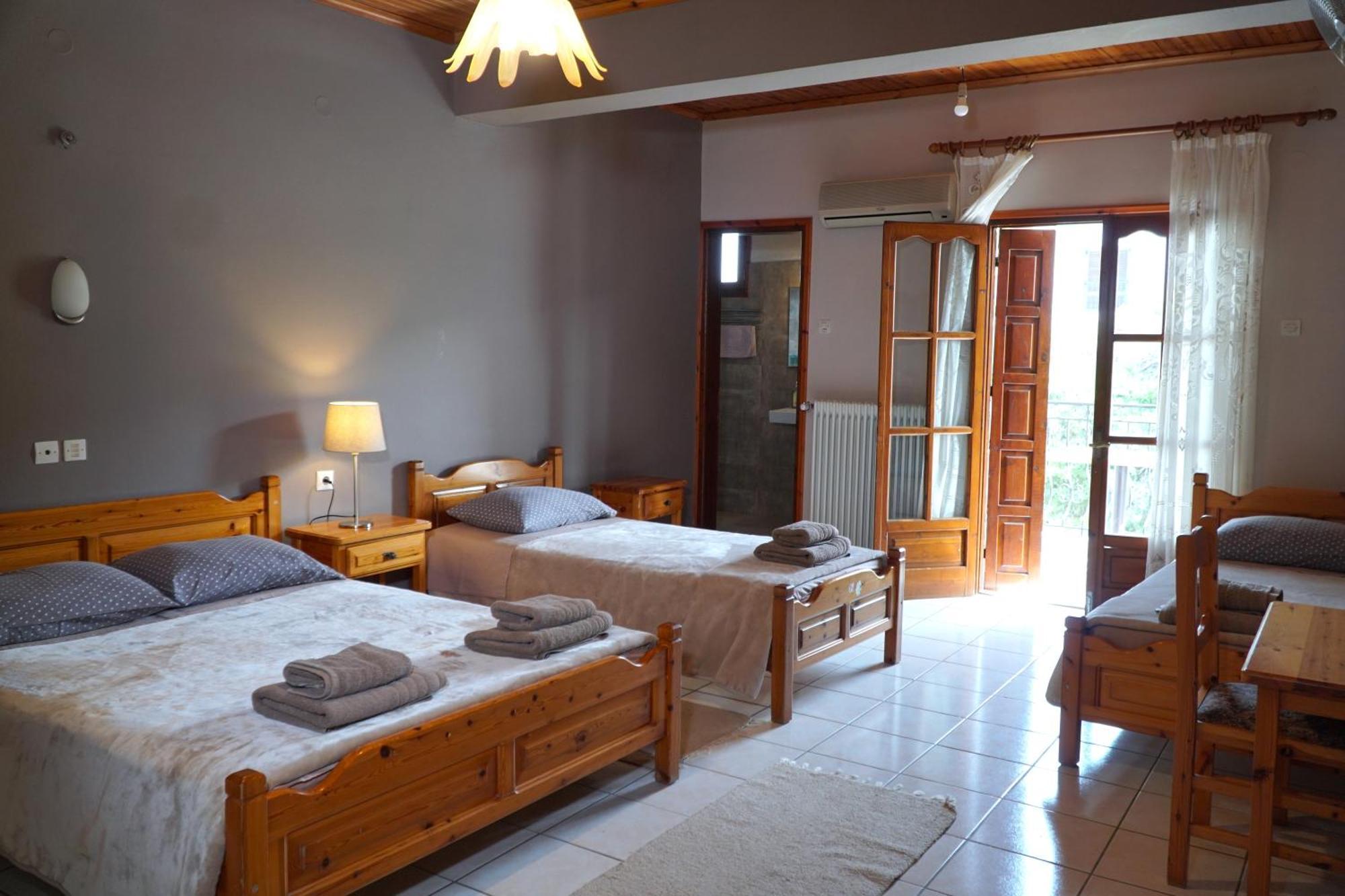 Hotel Defkalion Alli Meria Exteriör bild